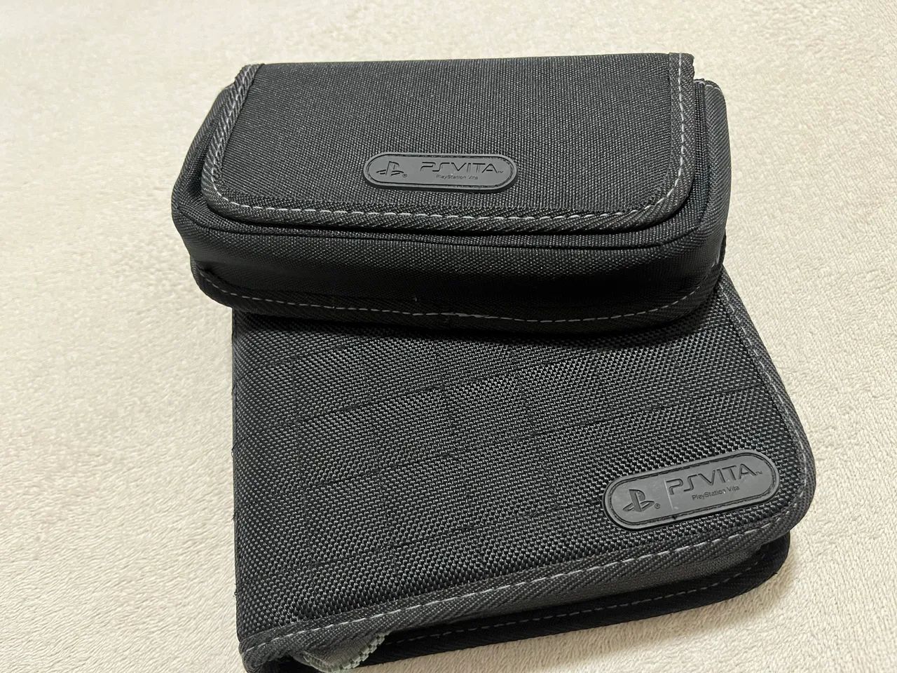  Case oficial Psvita  (Raro)