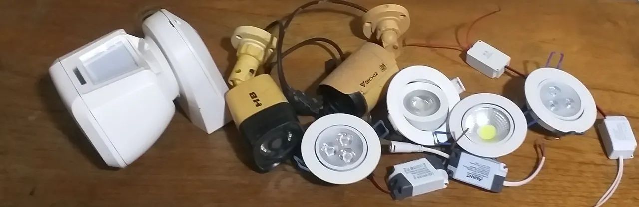 Lote de Segurança Completo com Câmeras e Iluminação para Peças