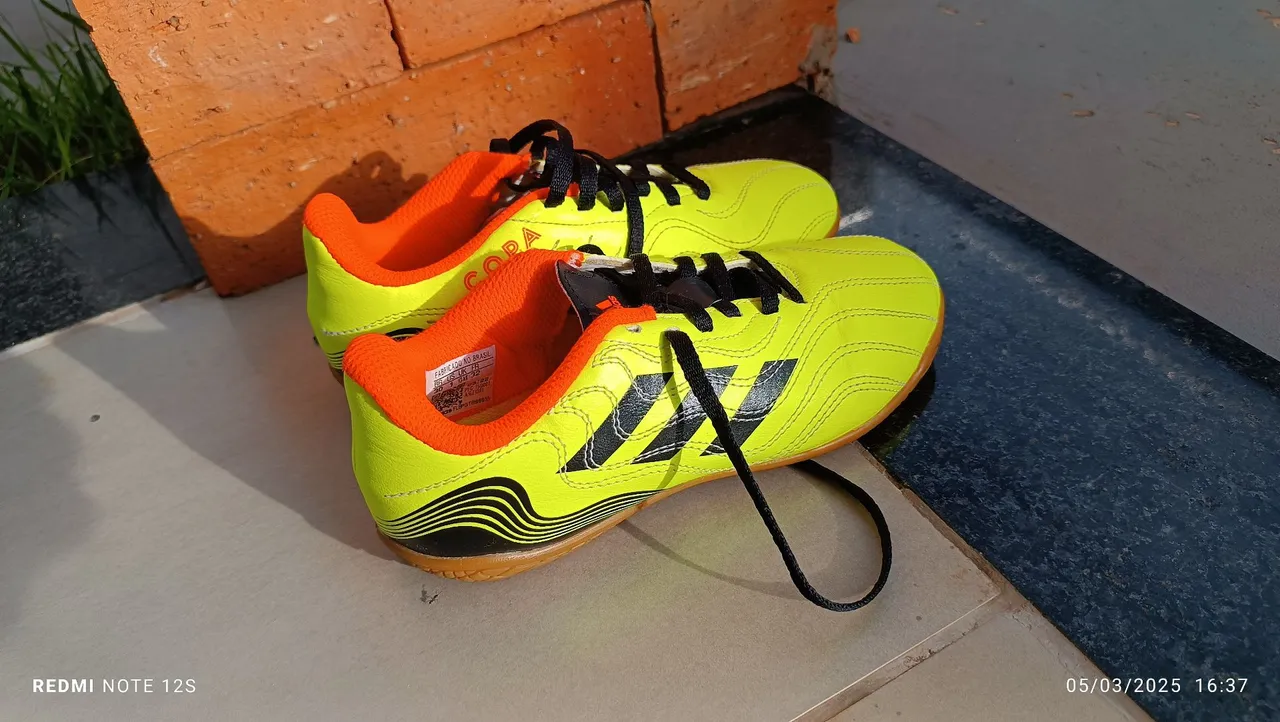 Chuteira Adidas n? 30 modelo copa estado de Nova