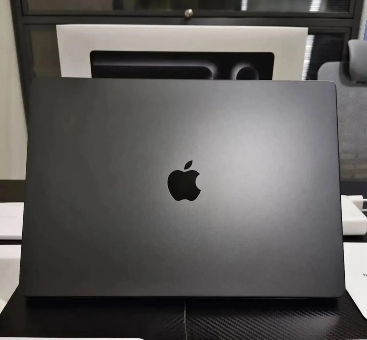 MacBook Pro M3 Max 16.2 48GB/ 1TBSSD - Foto 2