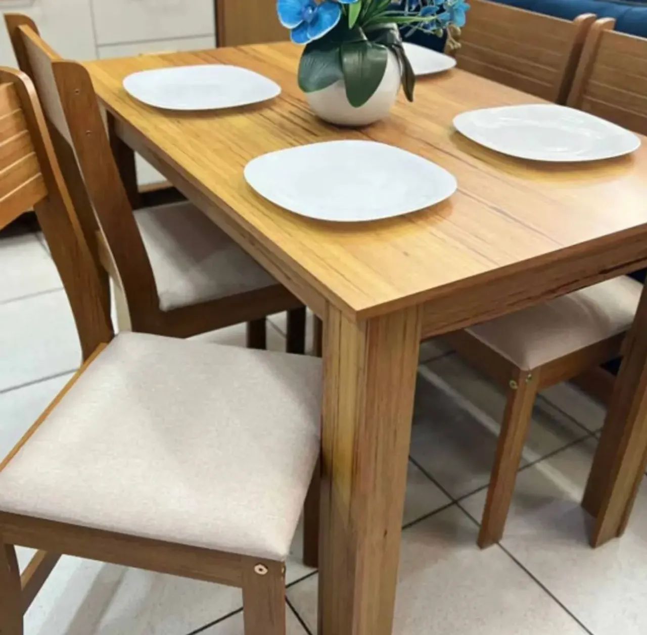 Mesa de Jantar 1.10×0.75 Com 4 Cadeiras- Entrega Rápida - Foto 2