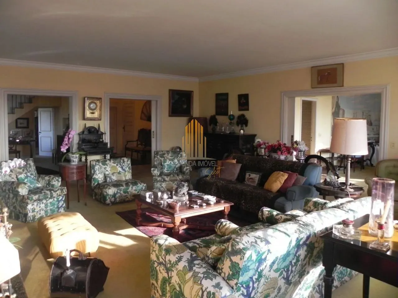 Condomínio Edifício Villa Borghese em Cerqueira de César, Cobertura Duplex de 484m² com 3