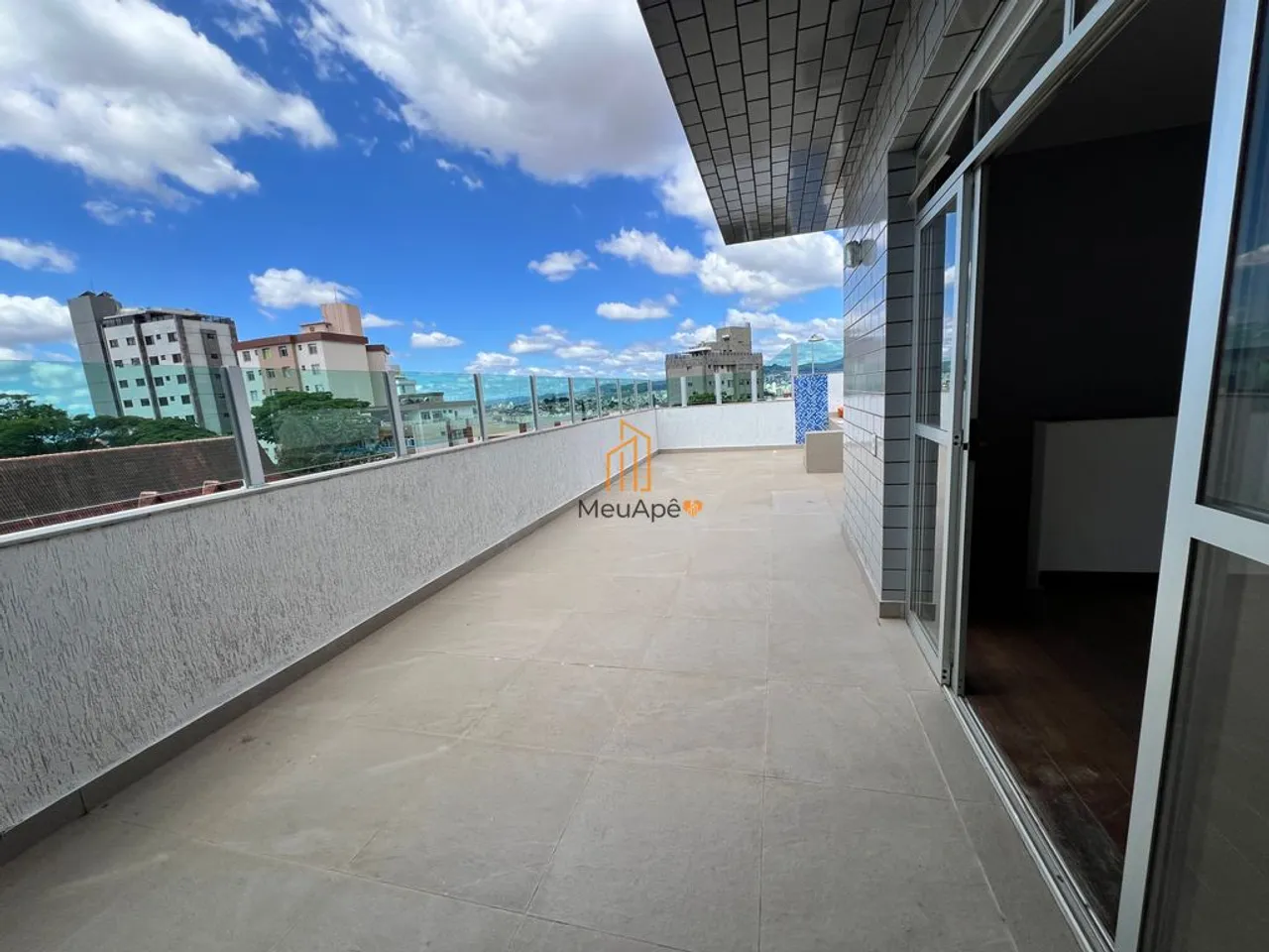 Cobertura com piscina para alugar, com 3 quartos, 4 banheiros, 2 vagas