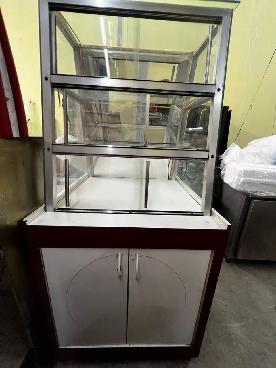 Vitrine expositora - armário porta de vidro  - Foto 3