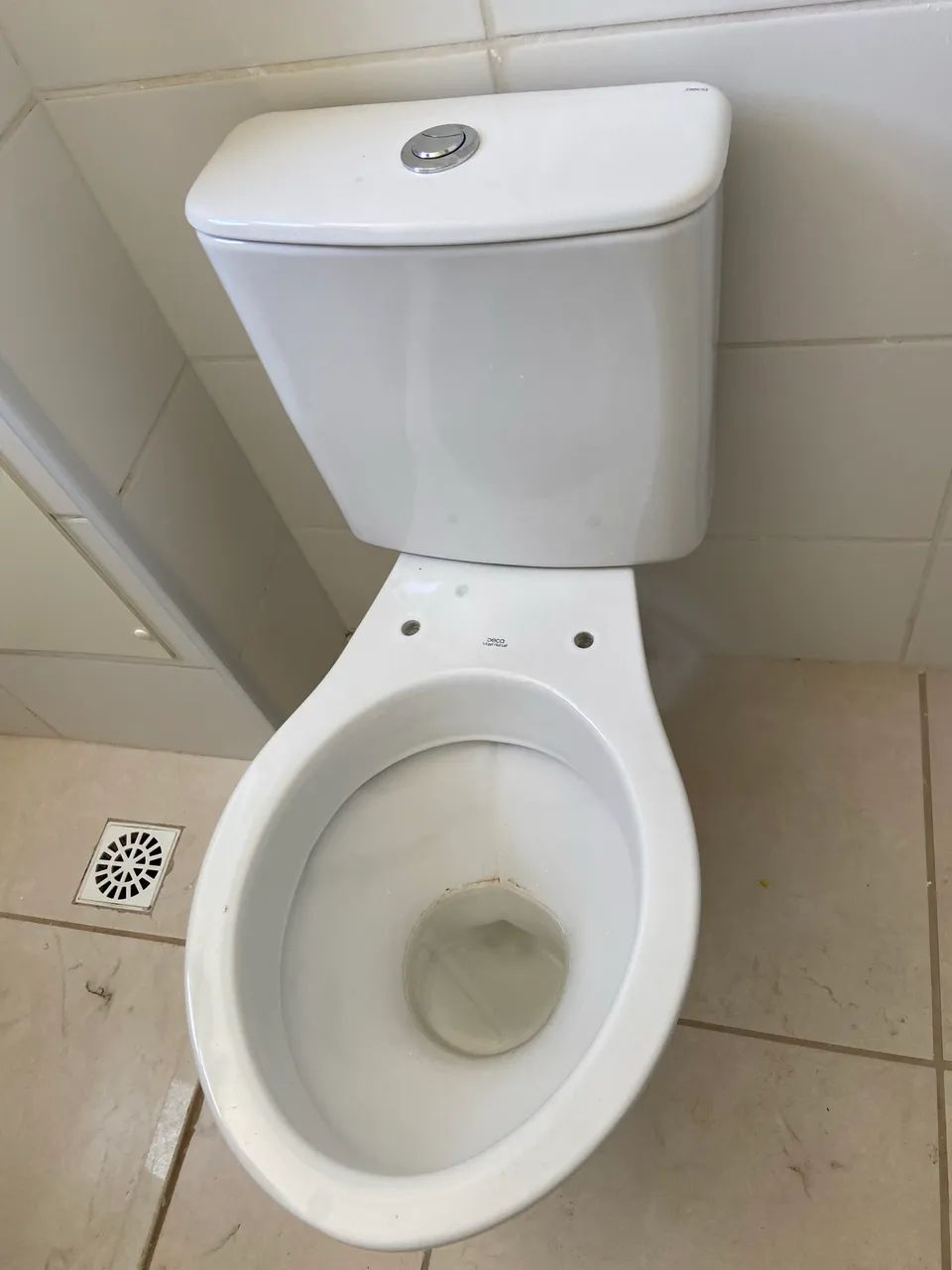 Vaso sanitário Deca com caixa acoplada - novo (retirado do apartamento)