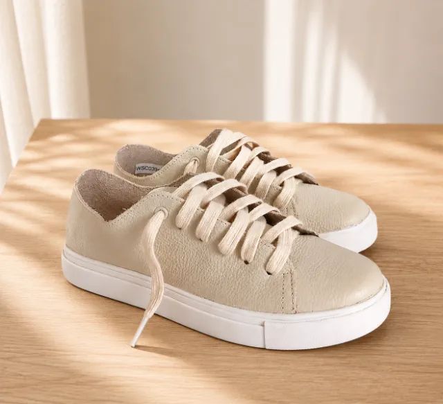 Tênis Mr. Cat Couro Cadarço Basic Off White - Novo