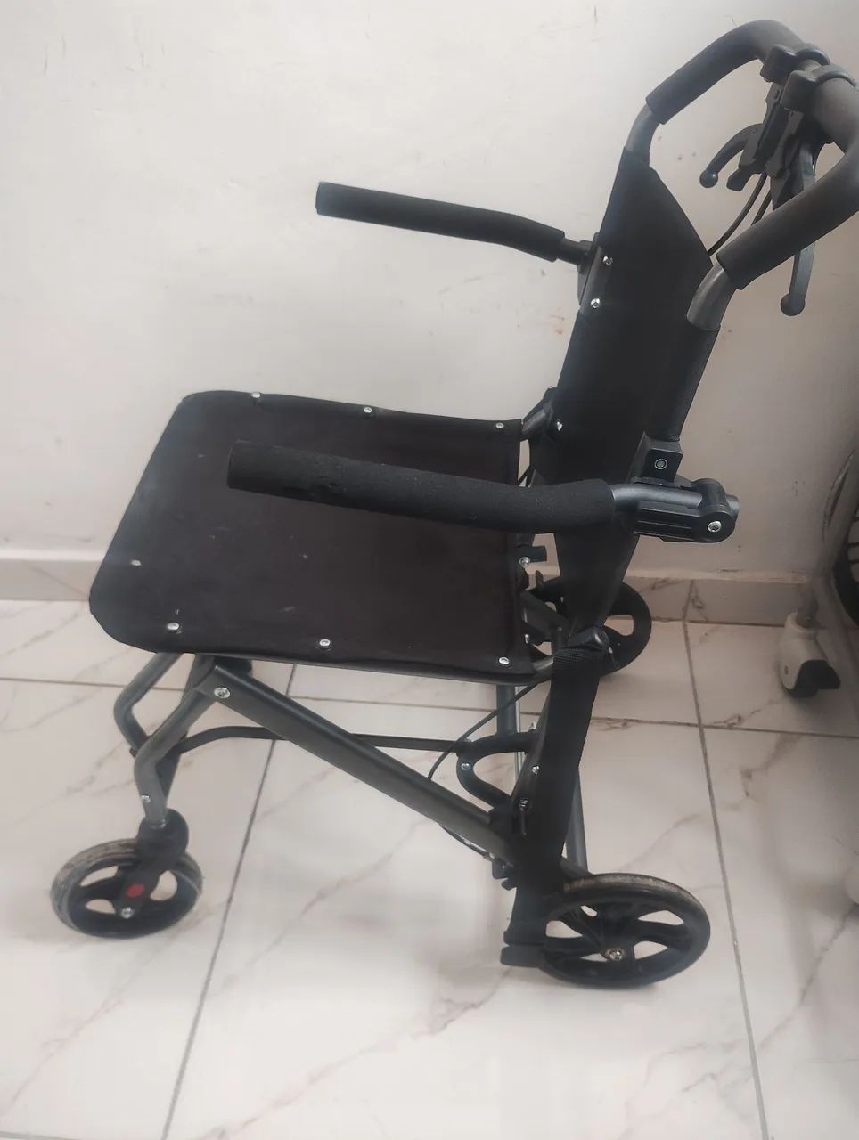 Cadeira de roda  - Foto 3