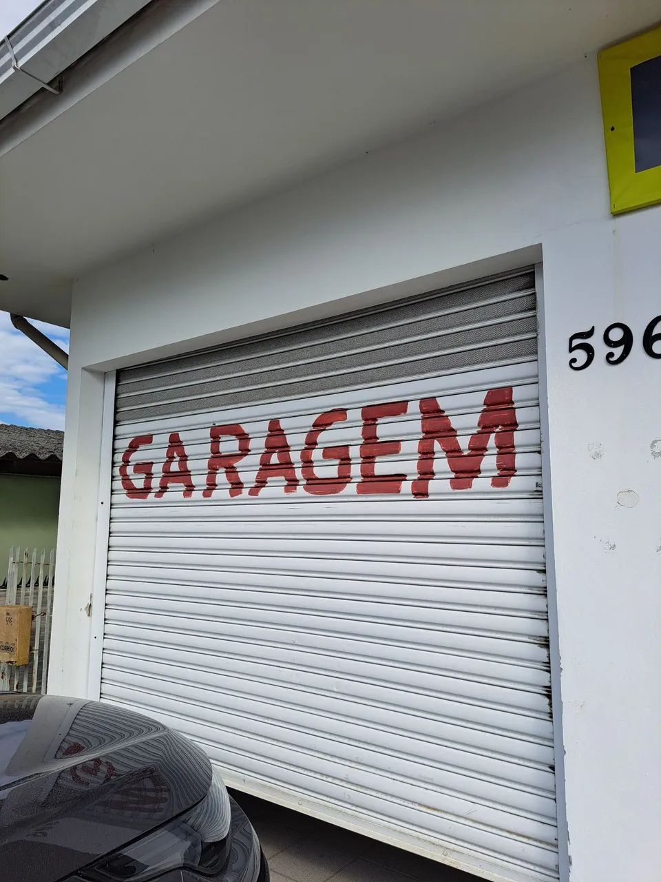 Porta de enrolar automática Eletrônica. 