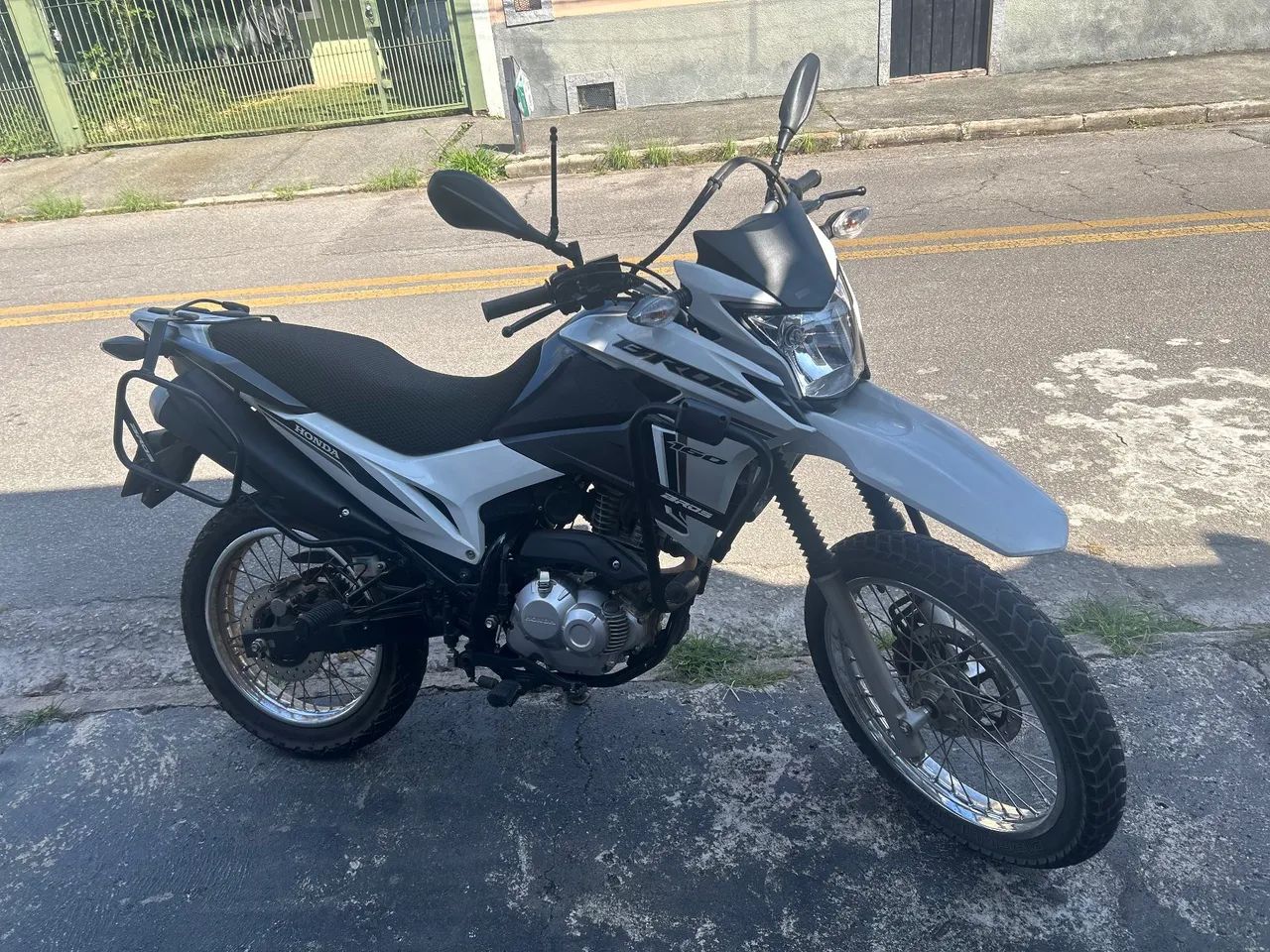 Moto Bros 