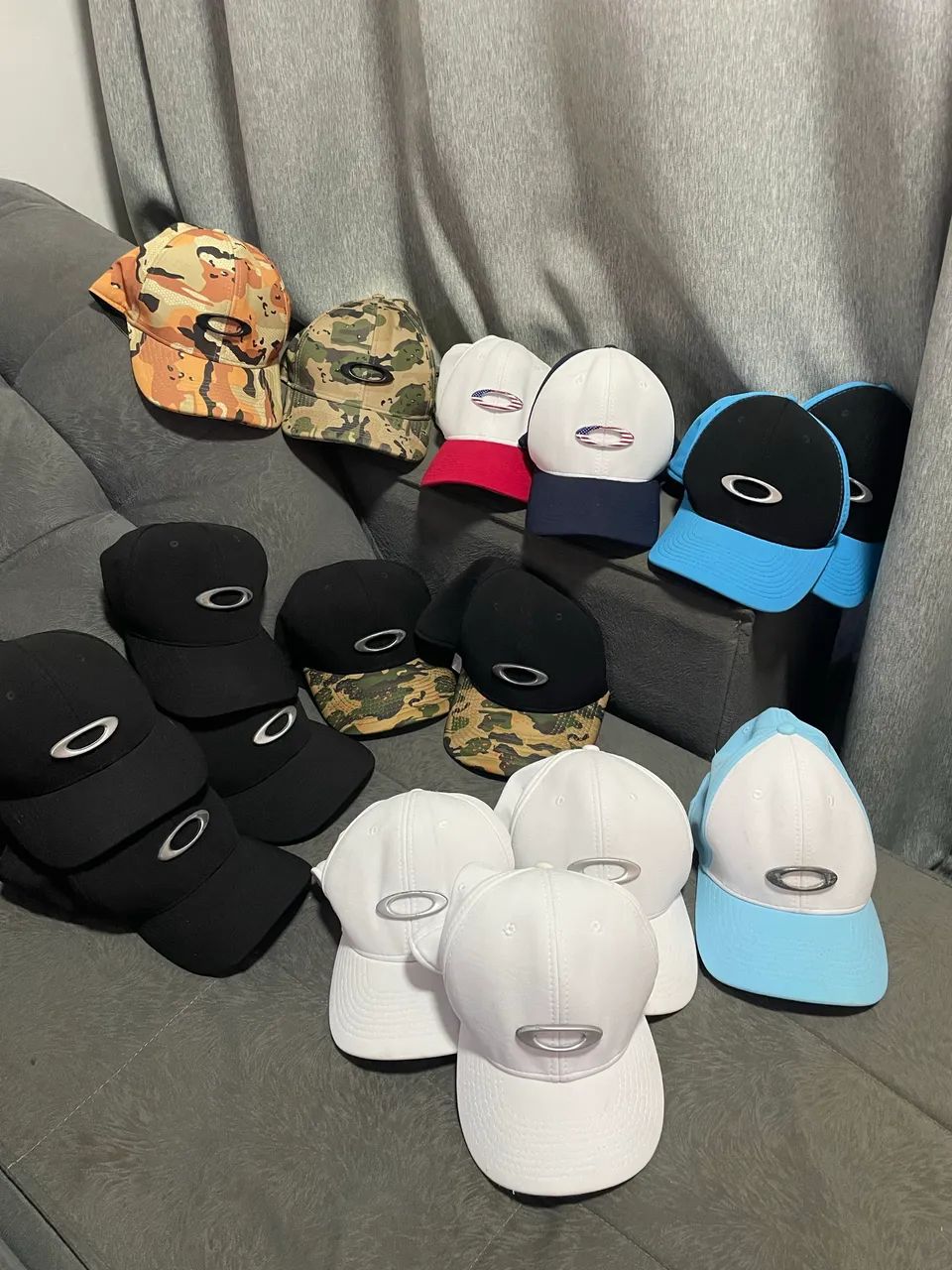 Coleção de Bonés Oakle