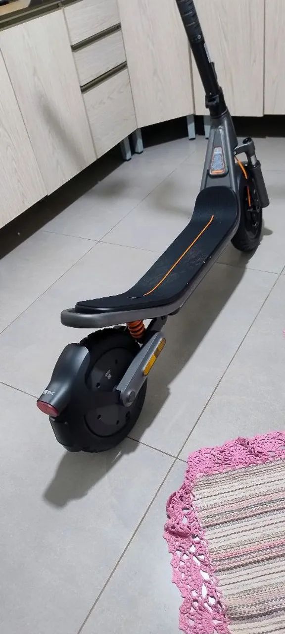 Vendo patinete scuter chaione 6 com amortecedor dianteiro e traseiro rodas 12polegadas  - Foto 2