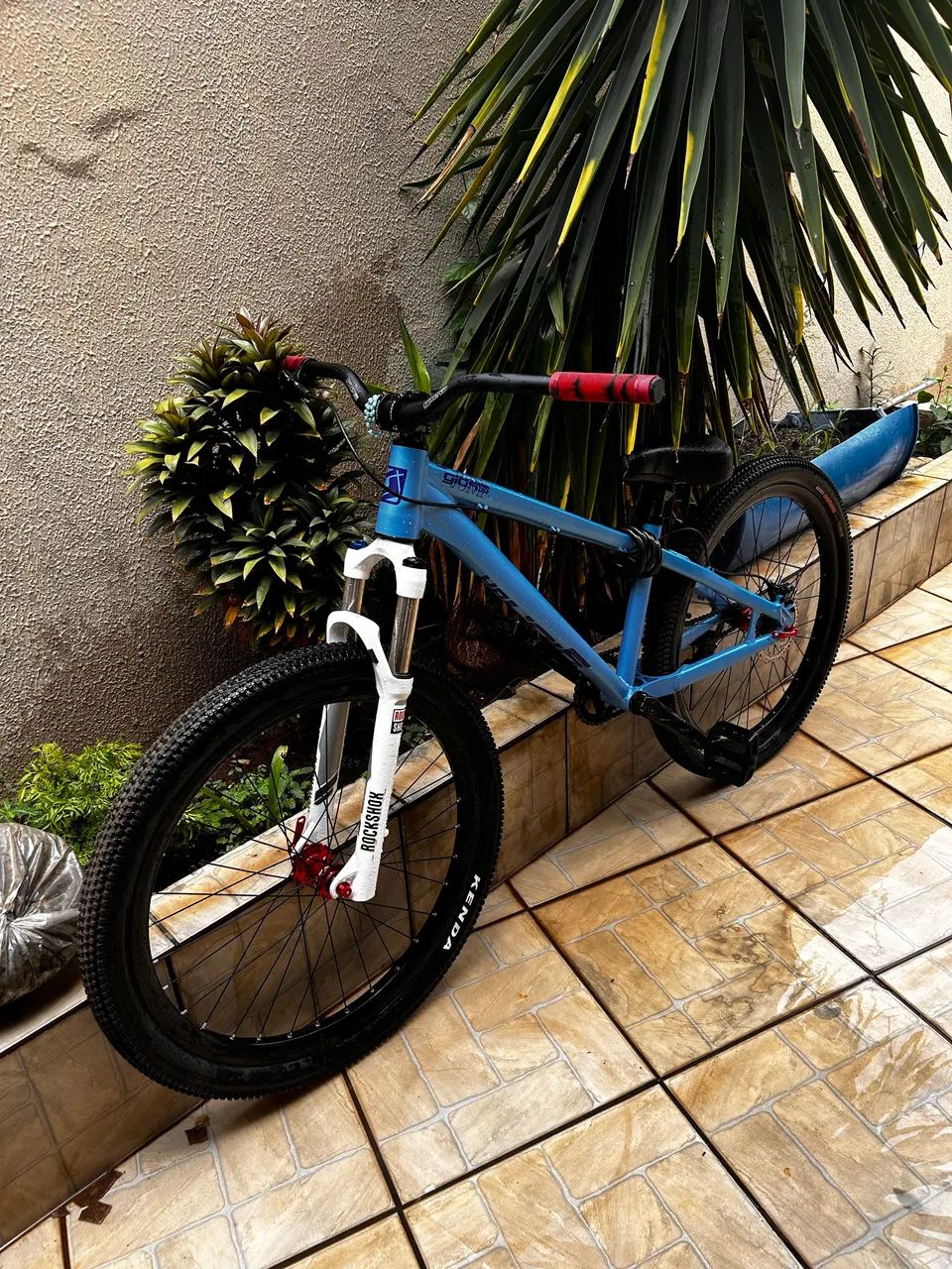  Bicicleta gios DJ