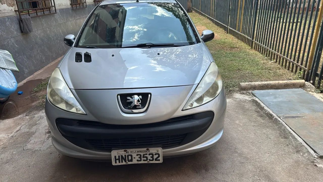 Peugeot 207 207 X-Line 1.4 Flex 8V 5p 2011