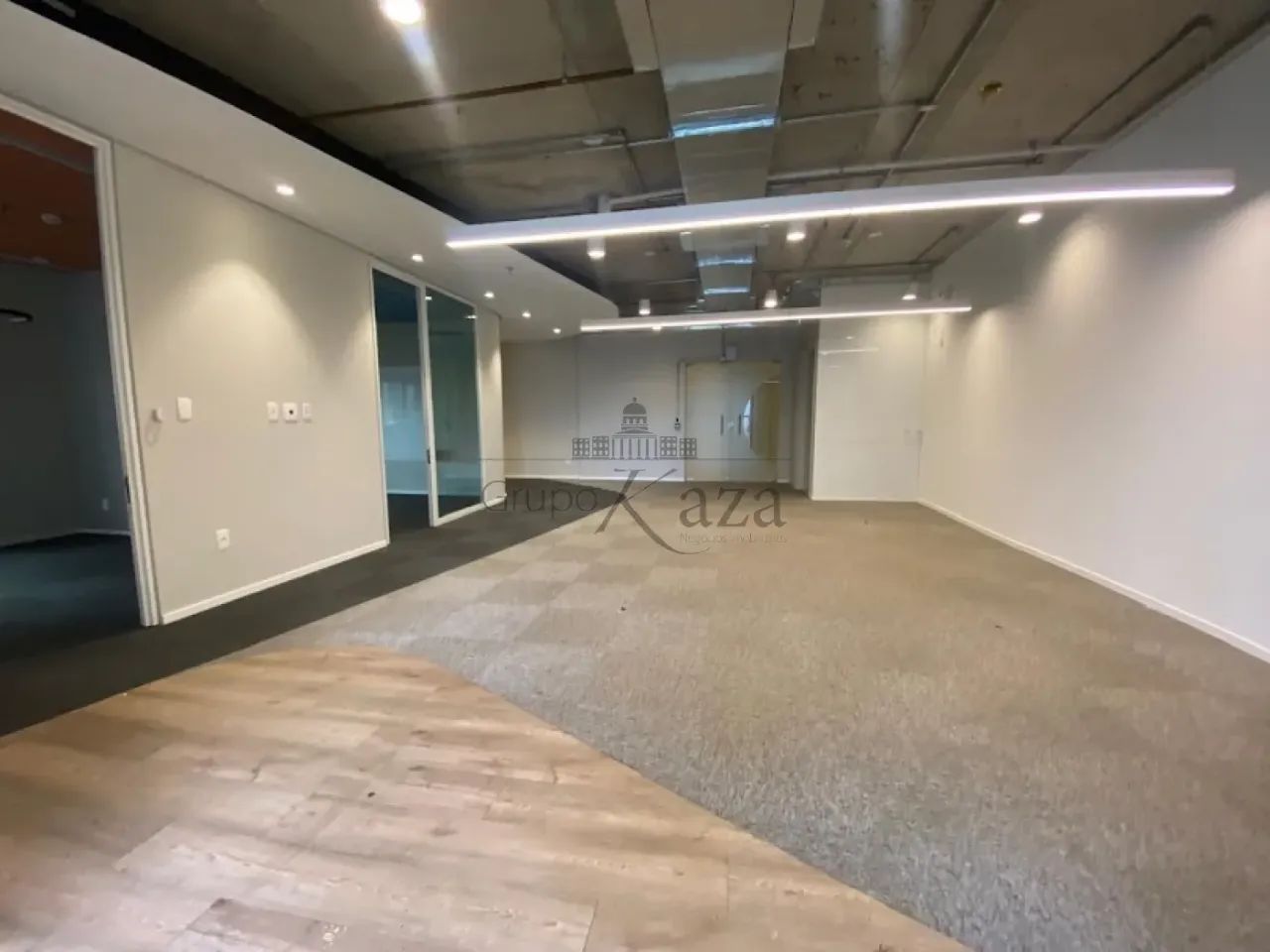 Conjunto Comercial - Vila Olímpia - 101,07m².