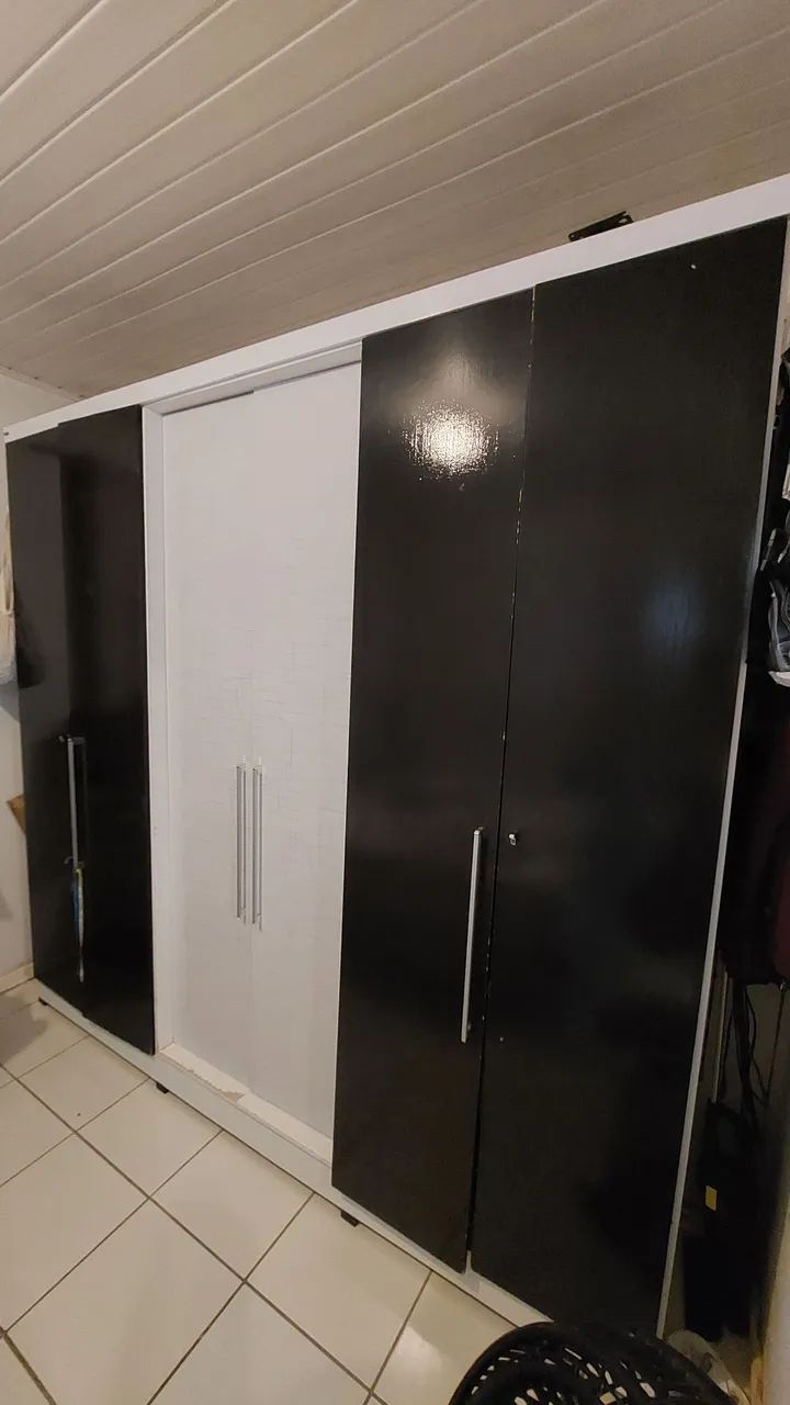 Guarda Roupa 6 portas