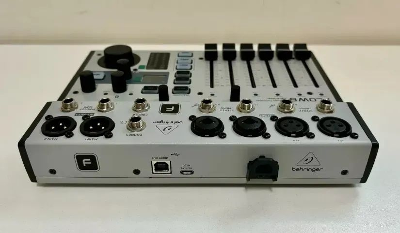 Mesa Flow8 Usb Bluetooth Mixer Digital Behringer - Foto 3