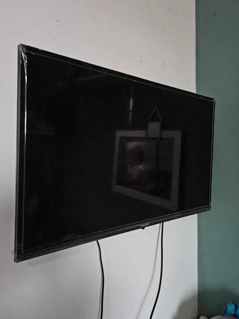 TV 32 POLEGADAS SEMP ROKU TV