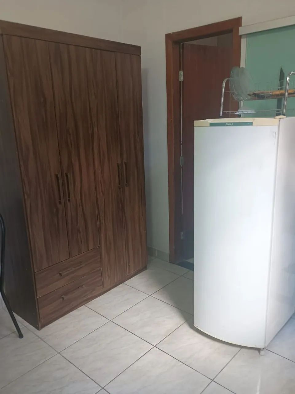 Kitnet no Carlos Prates só para mulheres 