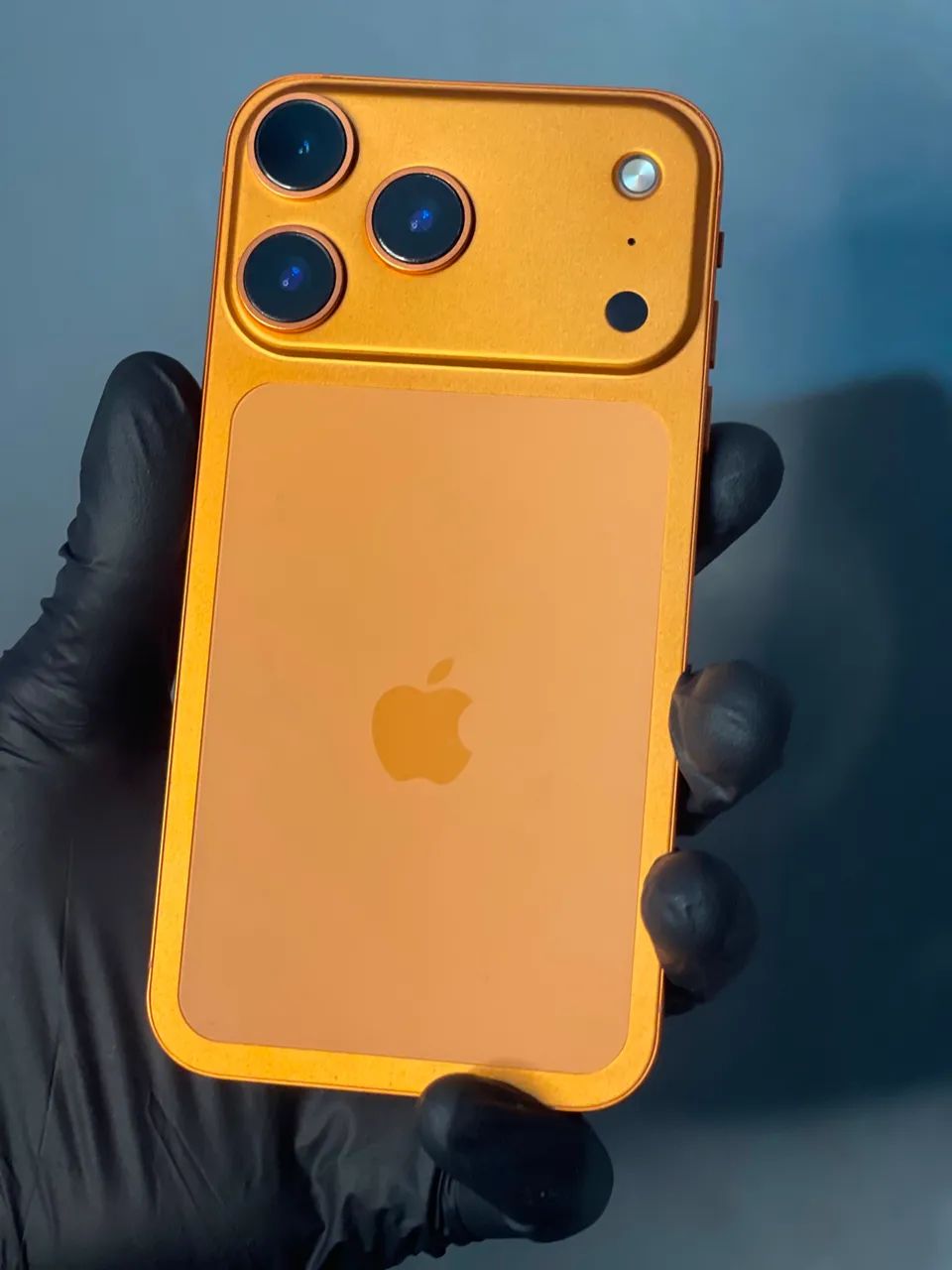Vendo iPhone XR na carcaça do 17 pro - Foto 3