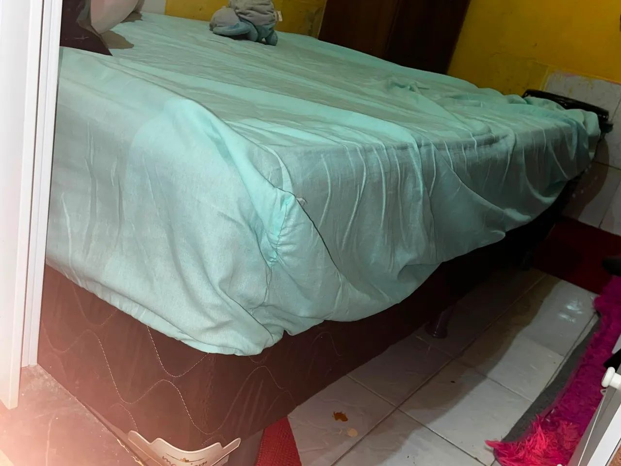Vendo guarda roupa de solteiro cama box casal