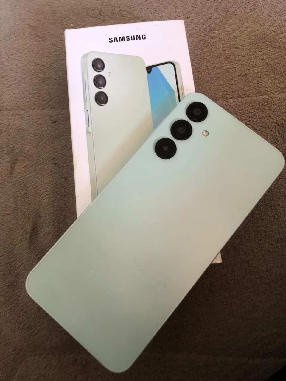 Celular Samsung A16 verde 4G