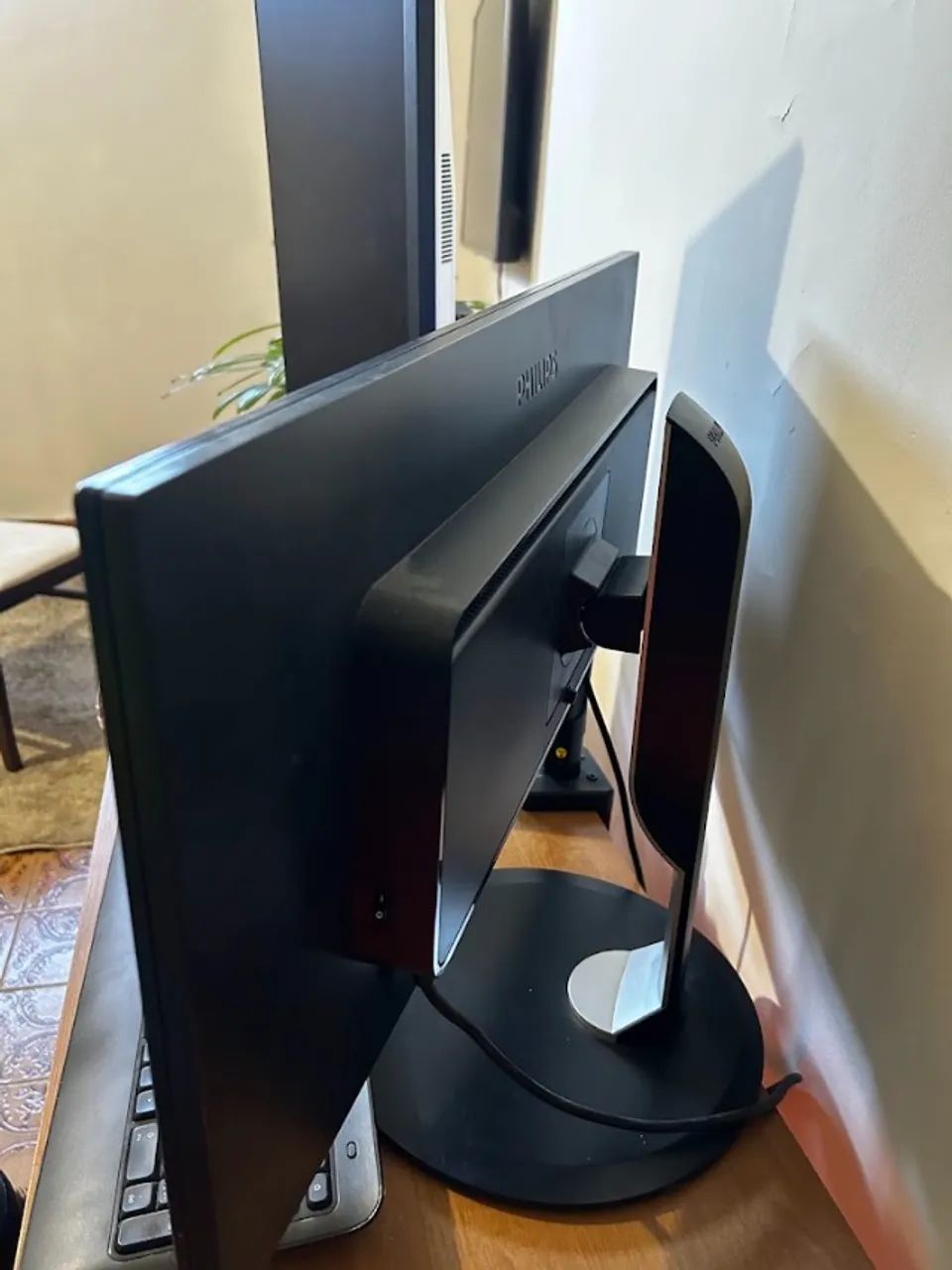 Monitor ultrawide 29 (Um LG e outro Philips) - Foto 3