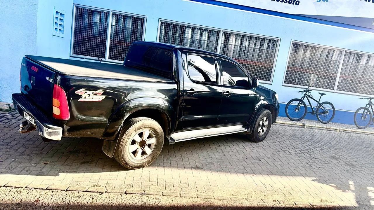 Toyota Hilux Hilux CD SR 4x2 2.7 16V/2.7 Flex Mec. 2009