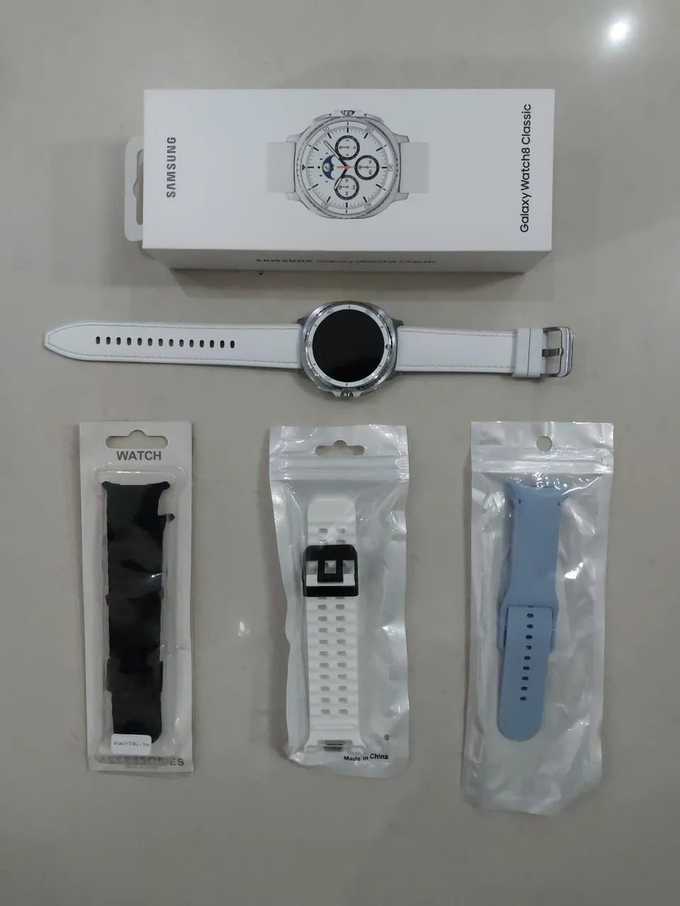 Samsung Galaxy Watch 8 Classic Branco + Pulseiras