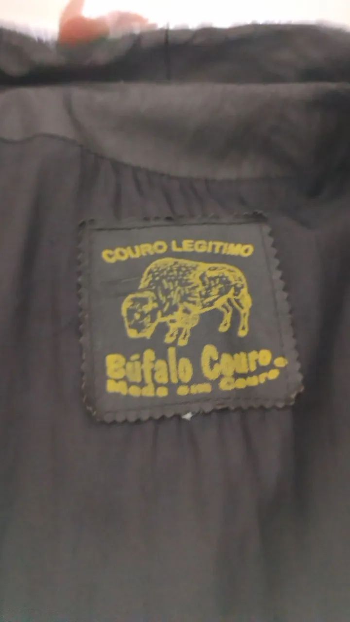 Jaqueta de Couro legítimo.