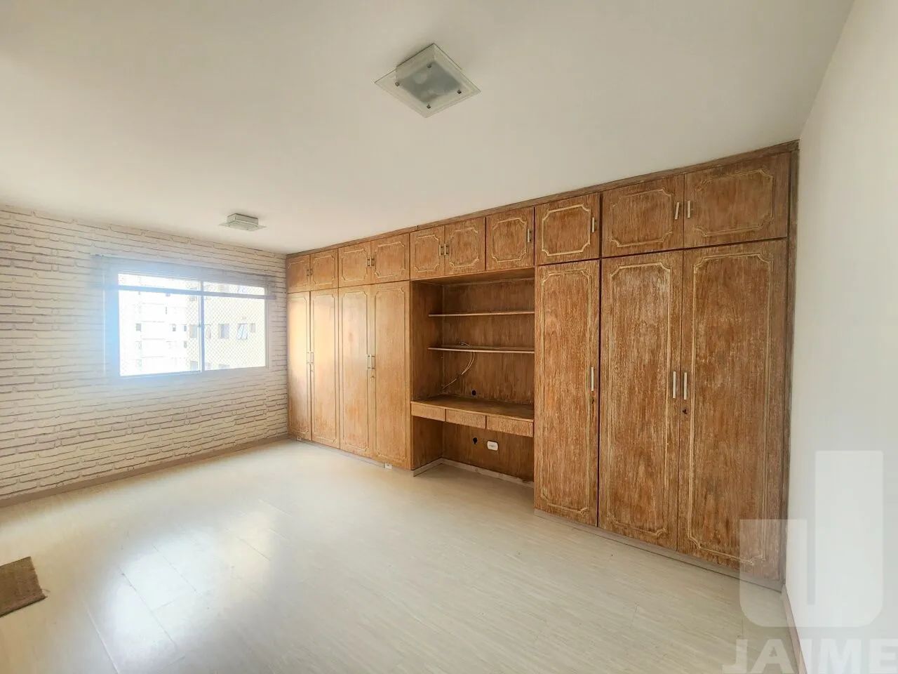 Apartamento 01 dormitório com vaga em Santa Cecilia