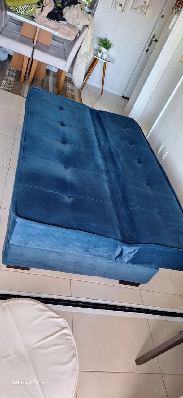 Sofá Cama Veludo Azul - Foto 2