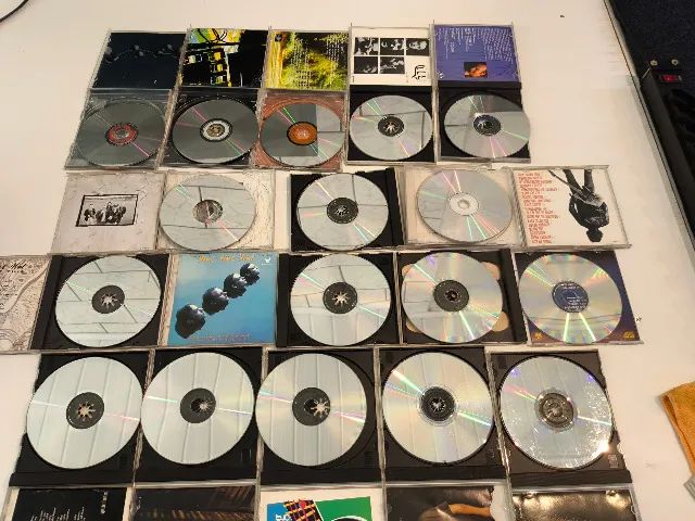  Cds Rock Pop Clássicos Foo Fighters Springsteen Eagles 16 UNIDADES  - Foto 4
