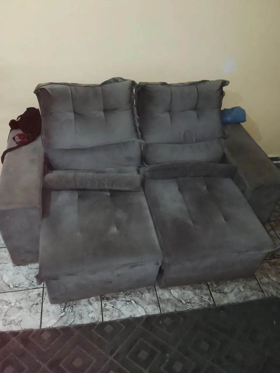 VENDO sofá , pouco tempo de uso . - Foto 5