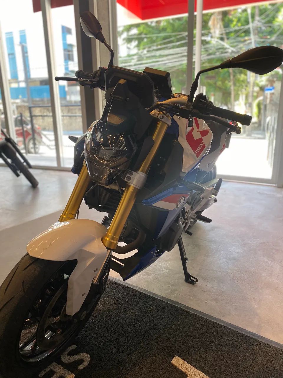 BMW F 900 Plus  - Foto 2