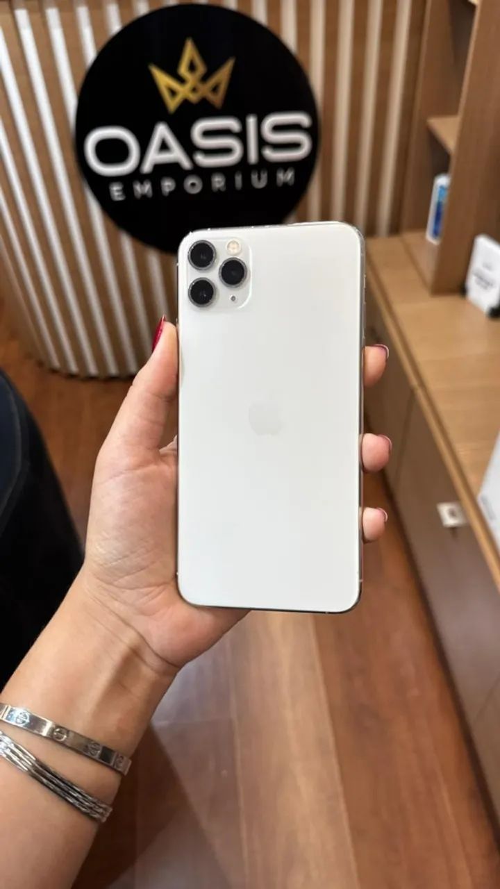 iPhone 11 Pro Max 256GB Seminovo Super Oferta - Celulares e