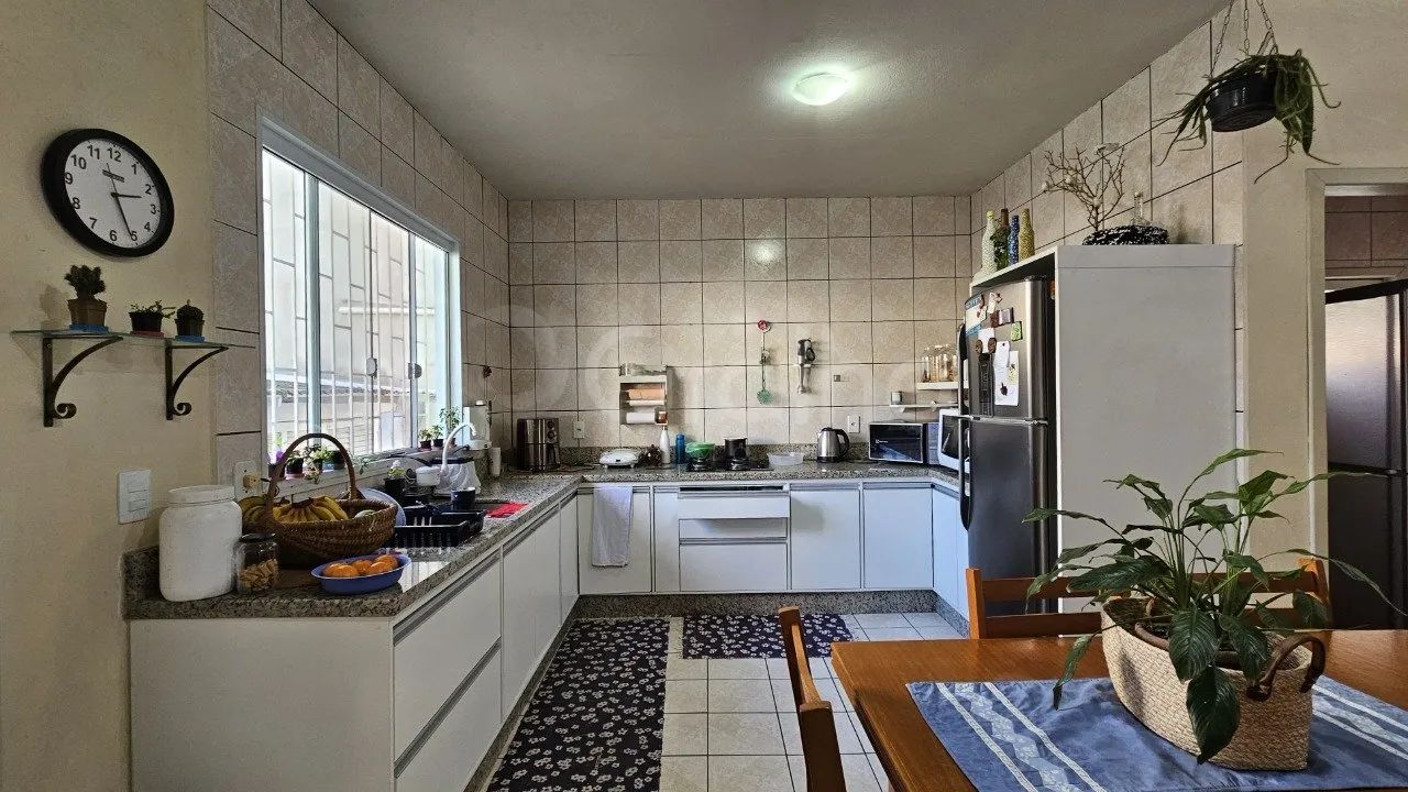 Casa Residencial de 196,98 m² com 6 quartos sendo 1 suíte em Capoeiras - Foto 5