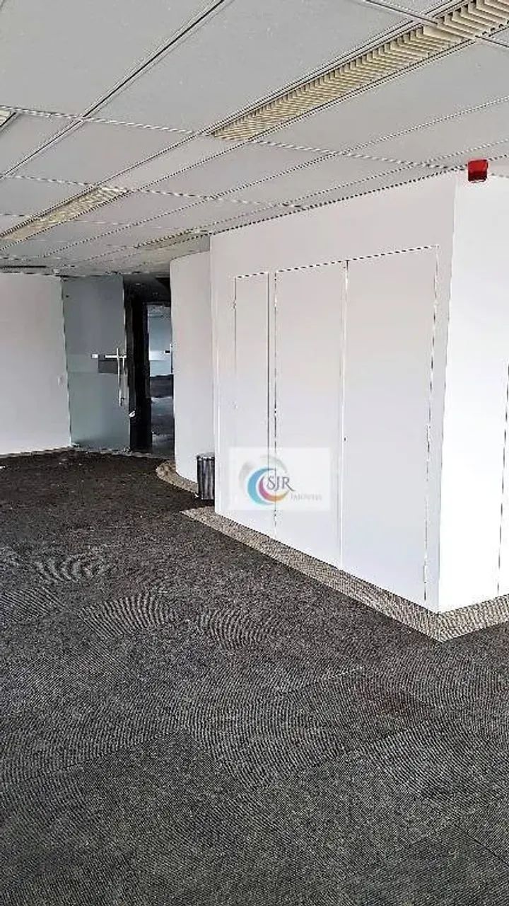 Conjunto comercial para locação, Pinheiros, São Paulo.