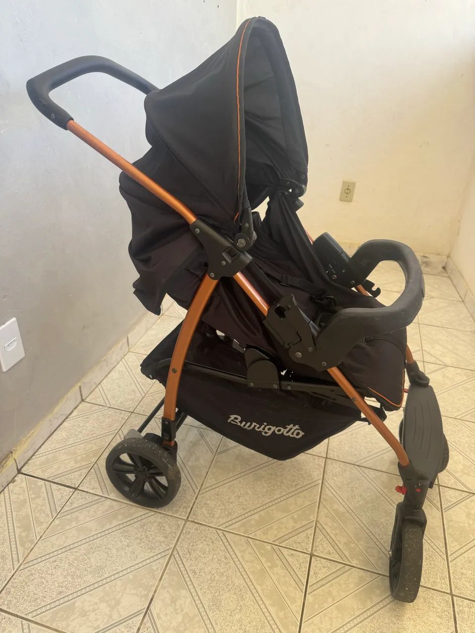 Carro de bebê Burigotto ( super conservado ) - Foto 3