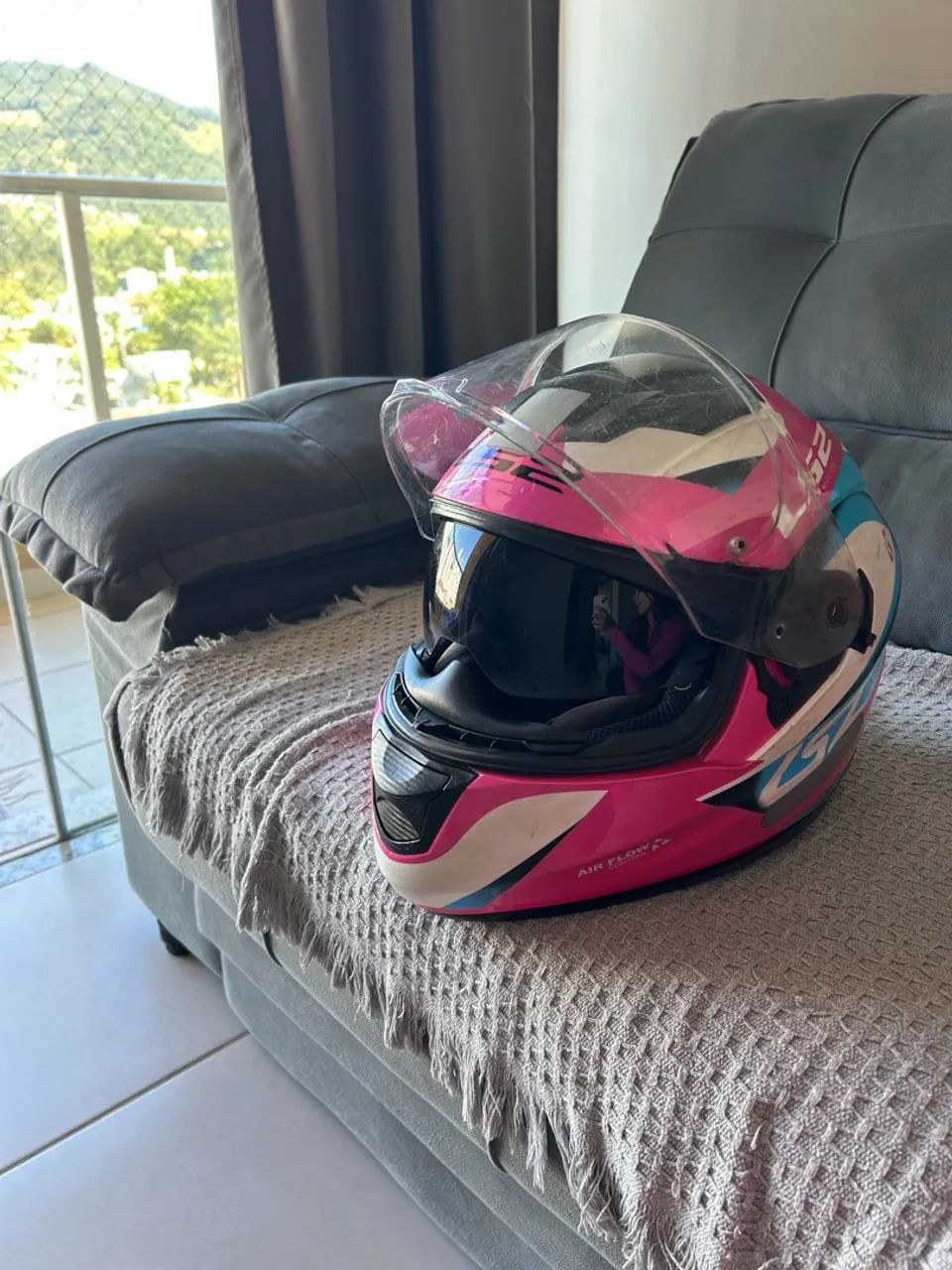 Capacete feminino 