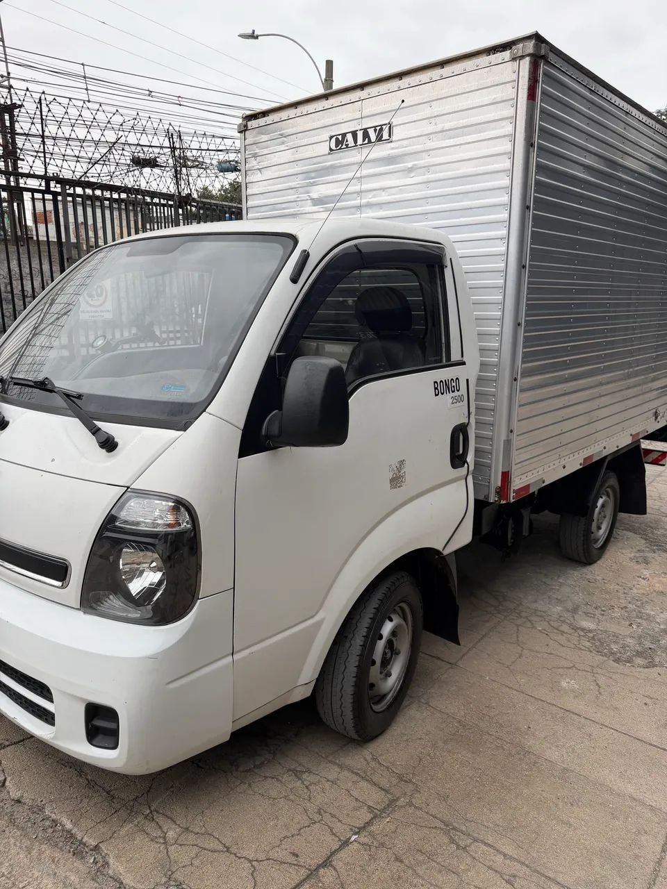 KIA BONGO UK2500 HD SC - Foto 2