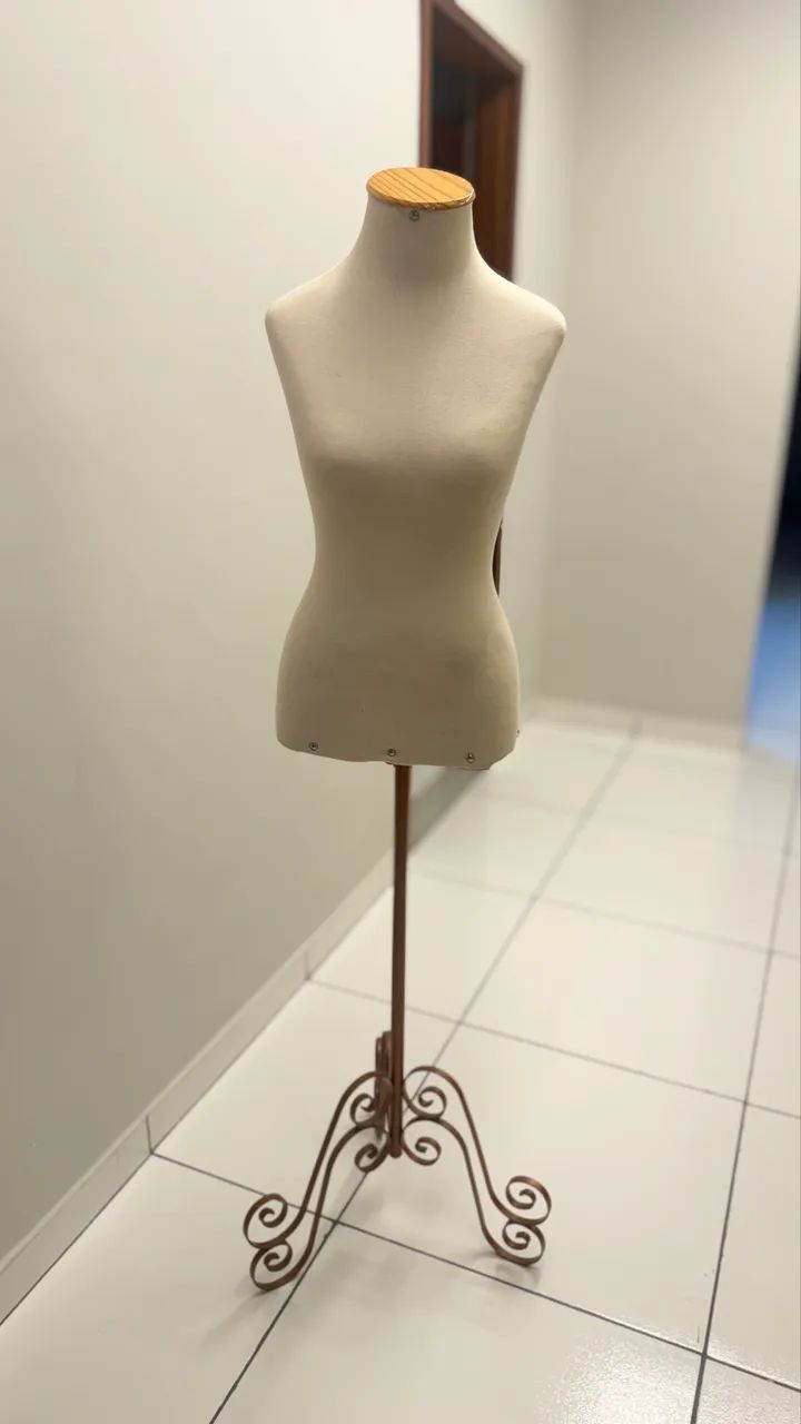 manequim de busto feminino forrado - Foto 3