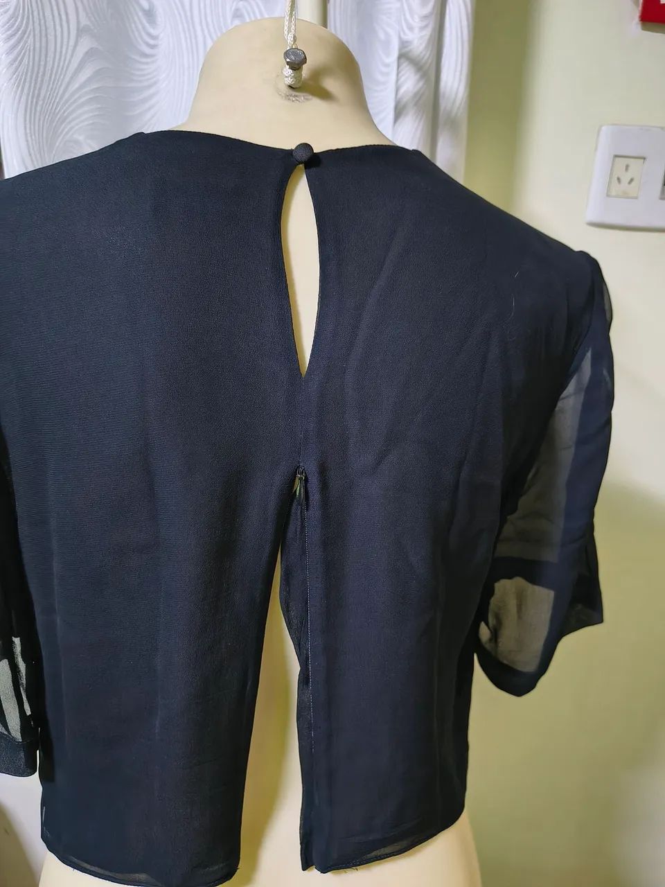 Blusa Iorane Preta Original  - Foto 2