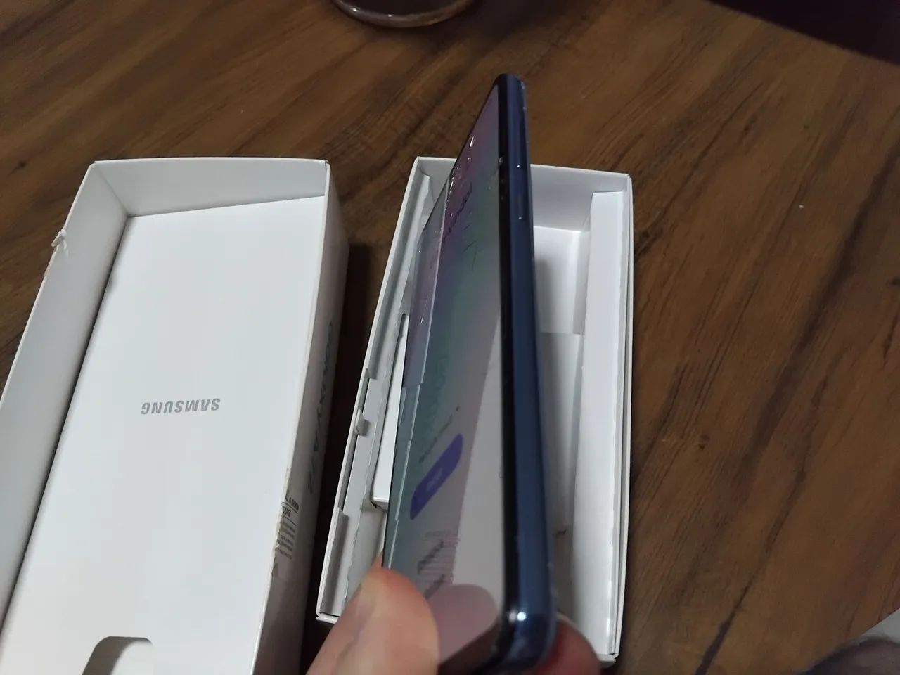 Celular Samsung a72 tela trincada  - Foto 5