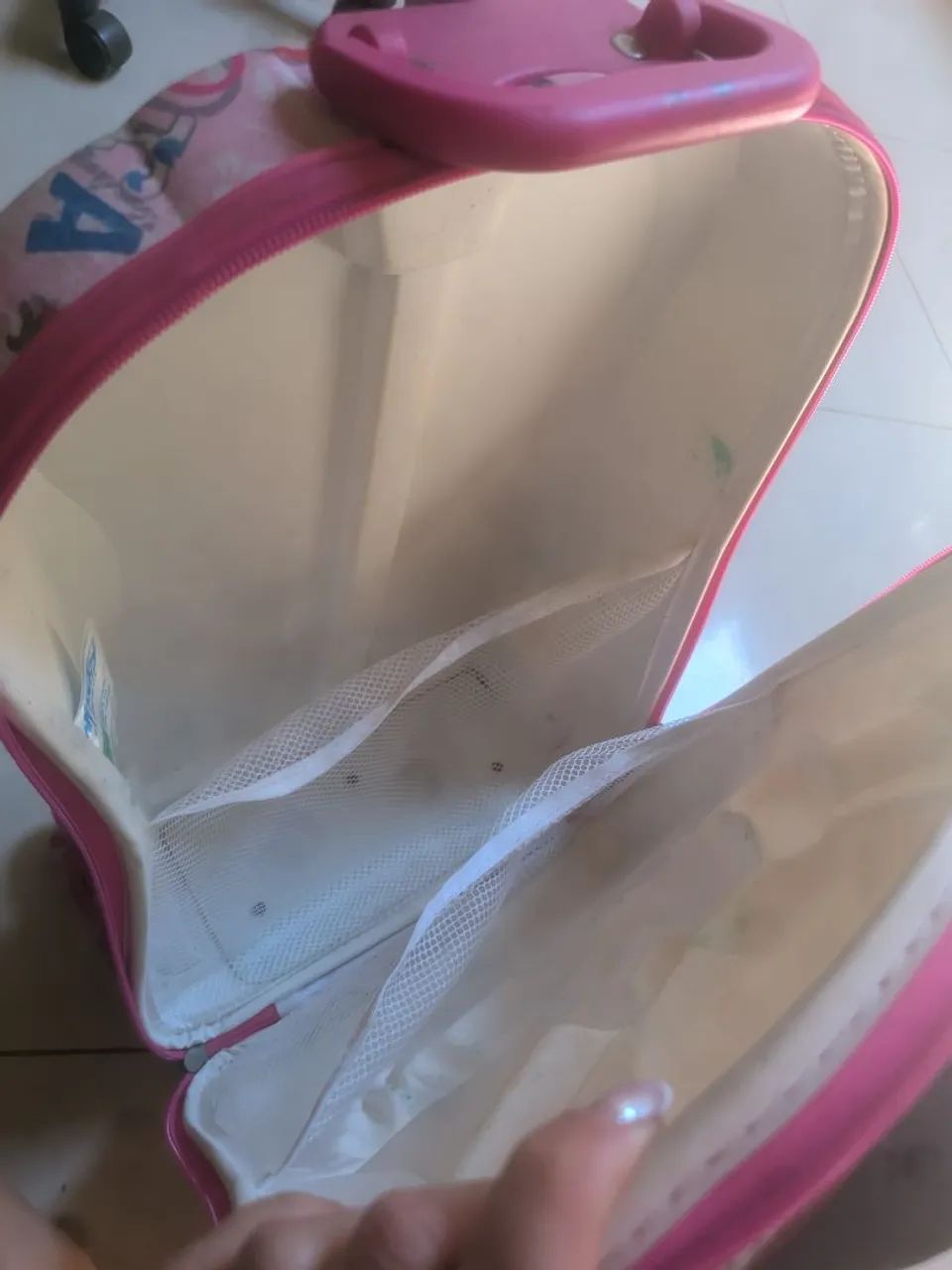 Mochila Dora aventureira com rodinhas  - Foto 5