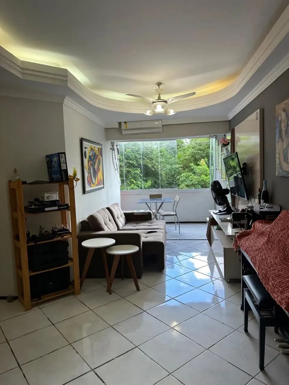 VENDO APARTAMENTO NO CALHAU COM 3 QUARTOS