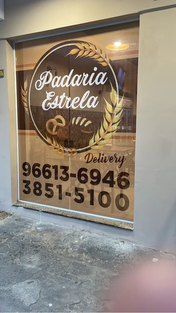 Vaga para Padeiro com noção de confeitaria e lanche.