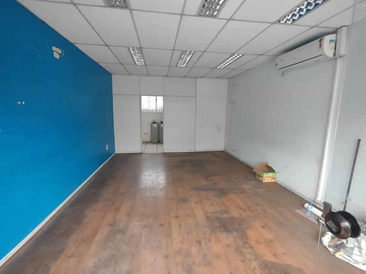 Salão Comercial na avenida com aproximadamente 40m² - Foto 2