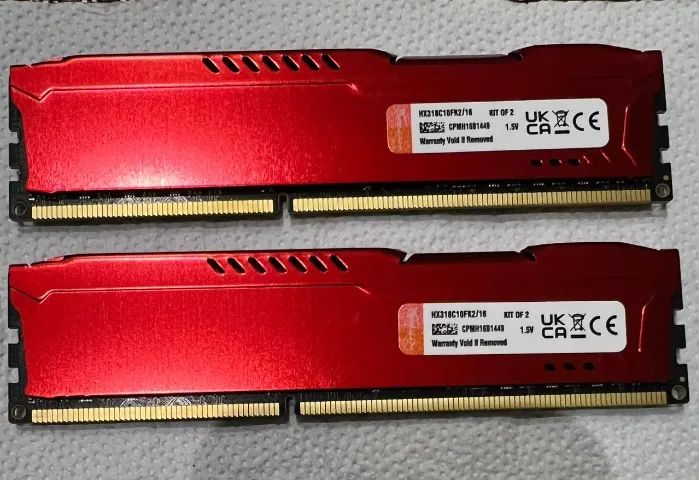 Memória Kingston HyperX Fury 16GB (2x8GB) DDR3 1866MHz Red