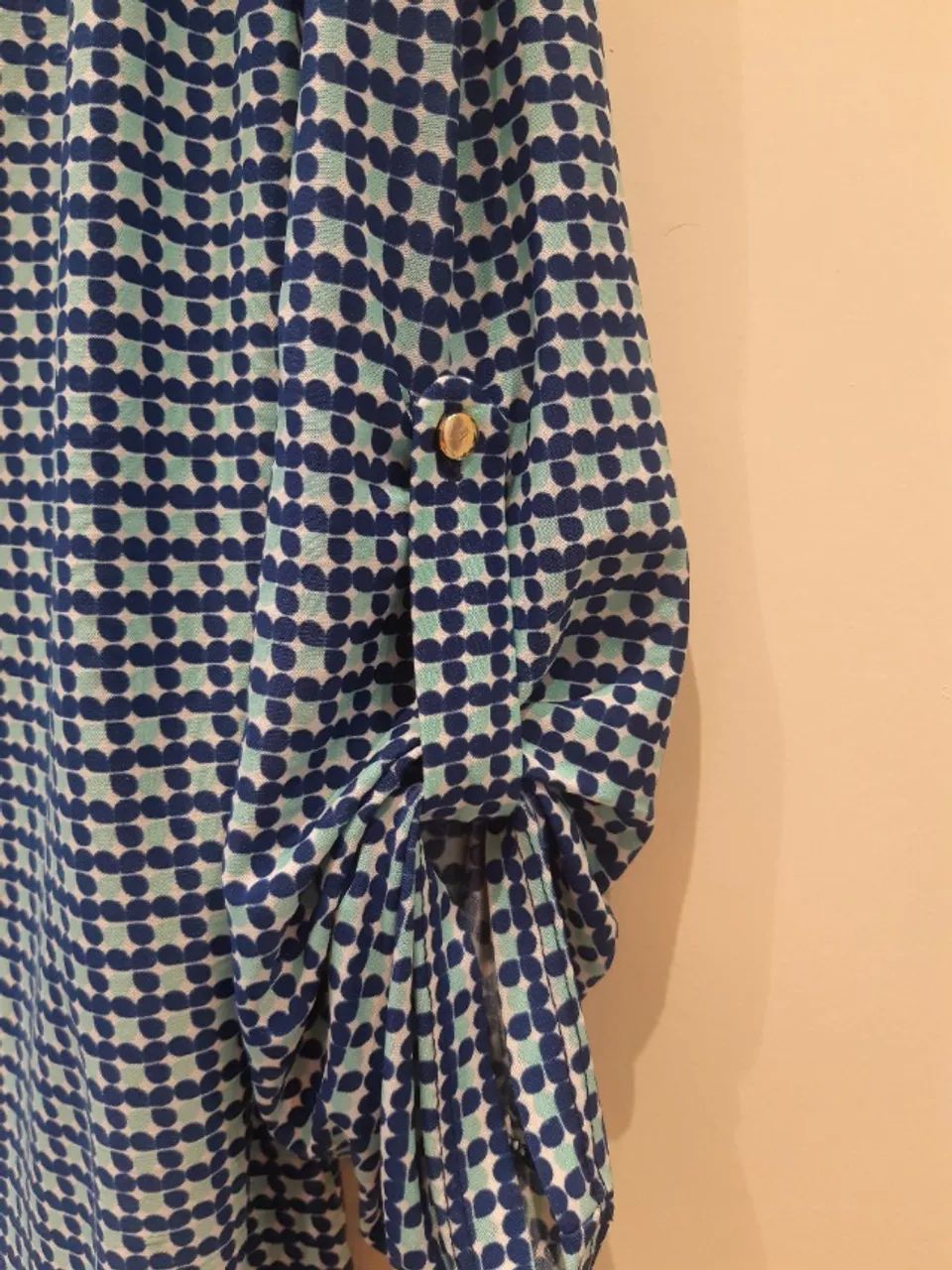 camisa em viscose feminina tamanho P - Foto 4