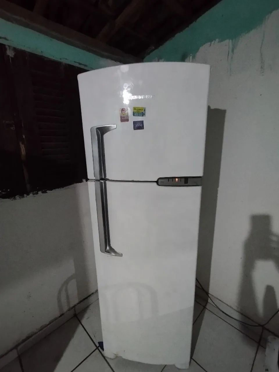 Vendo geladeira 